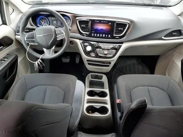Chrysler Pacifica 2017