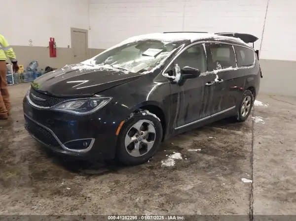 Chrysler Pacifica 2017
