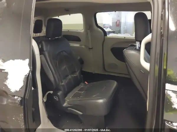 Chrysler Pacifica 2017