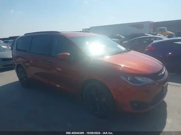 Chrysler Pacifica 2018