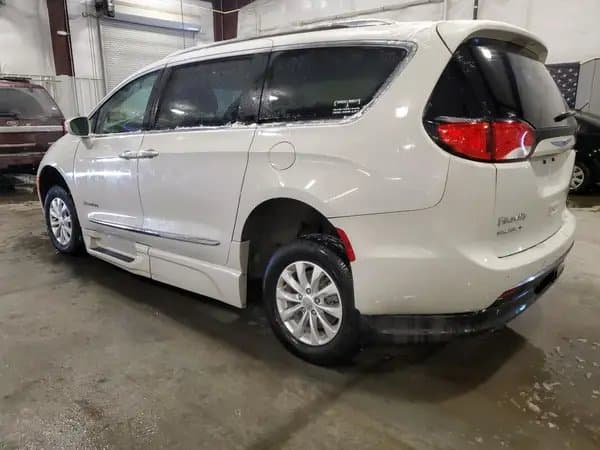 Chrysler Pacifica 2019