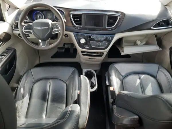 Chrysler Pacifica 2019