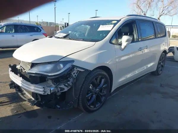 Chrysler Pacifica 2020