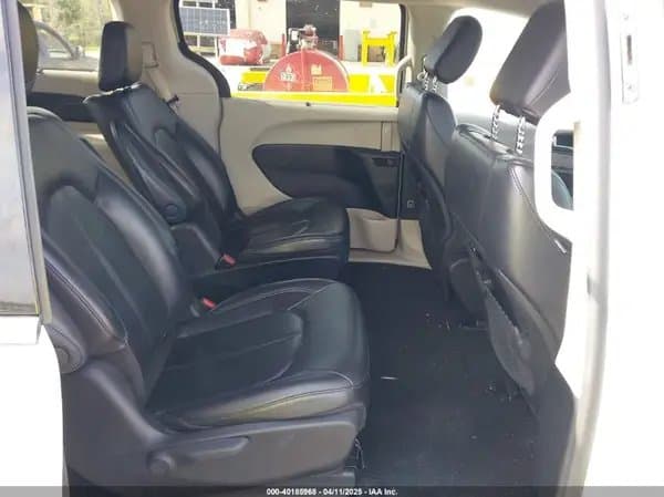 Chrysler Pacifica 2021