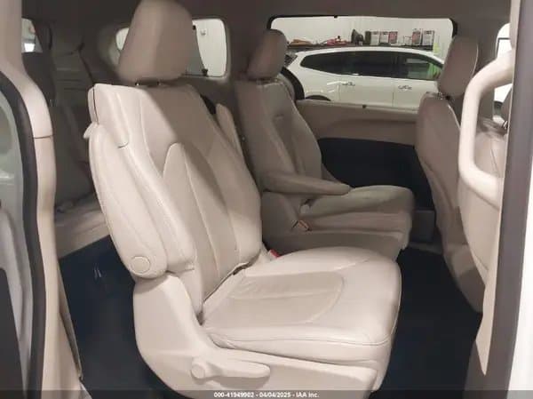 Chrysler Pacifica 2021
