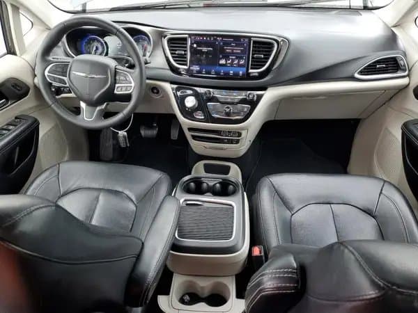 Chrysler Pacifica 2022