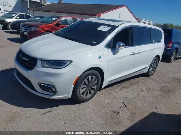 Chrysler Pacifica 2022