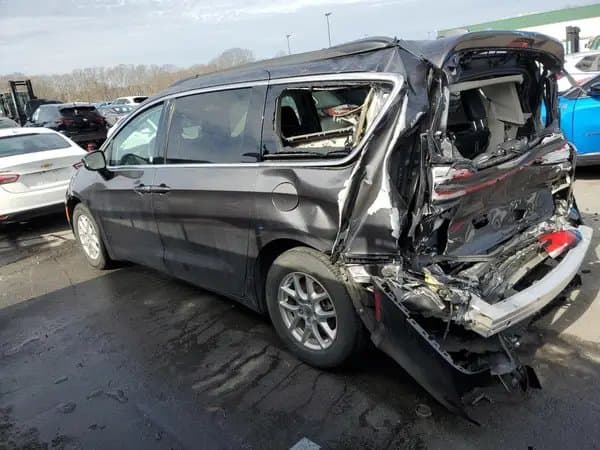 Chrysler Pacifica 2022