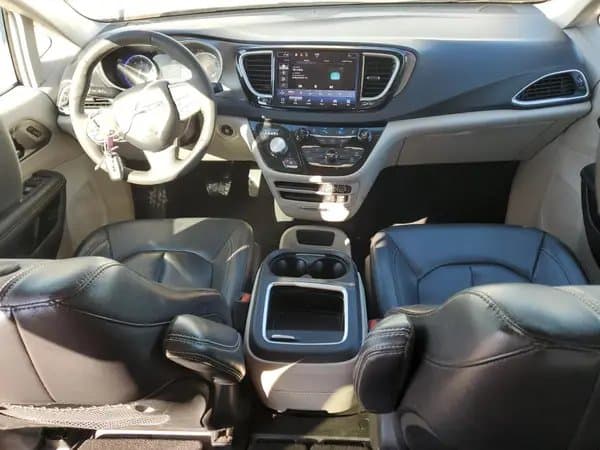 Chrysler Pacifica 2022
