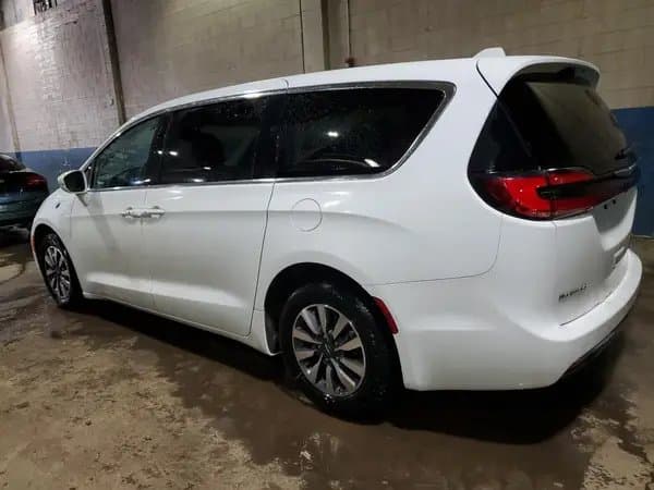 Chrysler Pacifica 2022