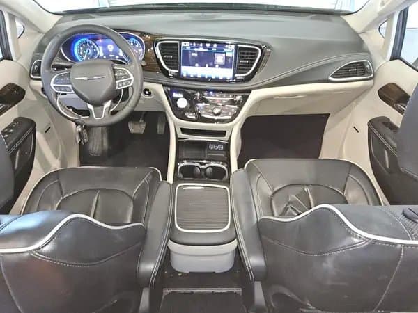 Chrysler Pacifica 2022