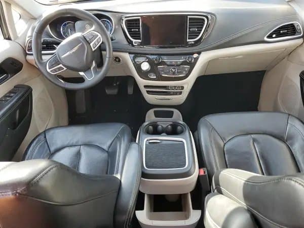 Chrysler Pacifica 2022