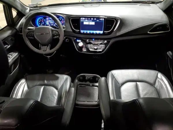 Chrysler Pacifica 2022
