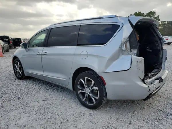 Chrysler Pacifica 2022