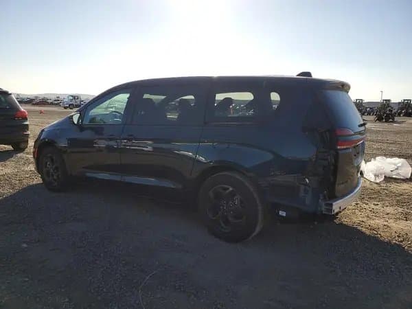 Chrysler Pacifica 2022