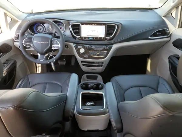 Chrysler Pacifica 2022