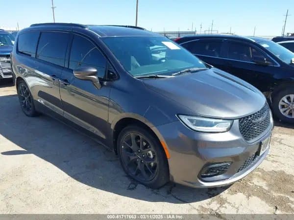 Chrysler Pacifica 2022