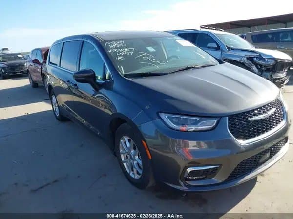 Chrysler Pacifica 2023