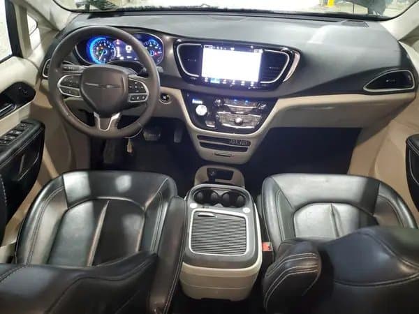 Chrysler Pacifica 2023