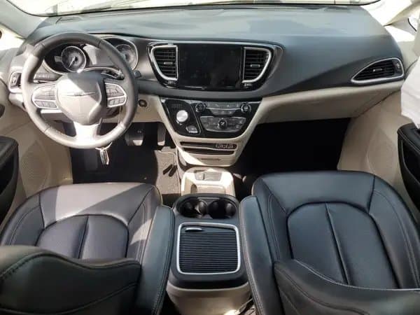 Chrysler Pacifica 2023