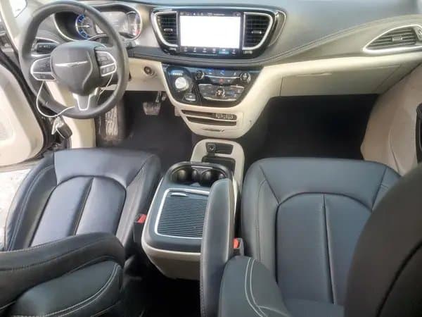 Chrysler Pacifica 2023