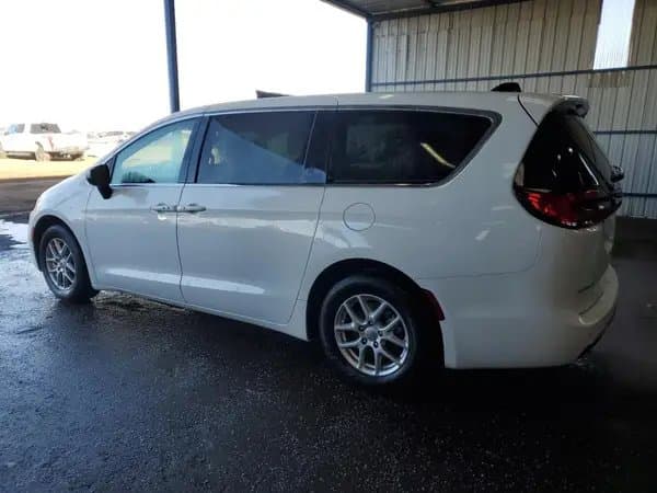 Chrysler Pacifica 2023