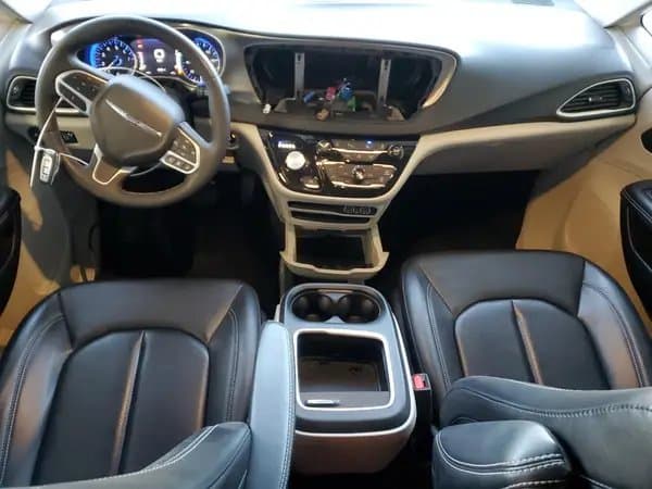 Chrysler Pacifica 2023