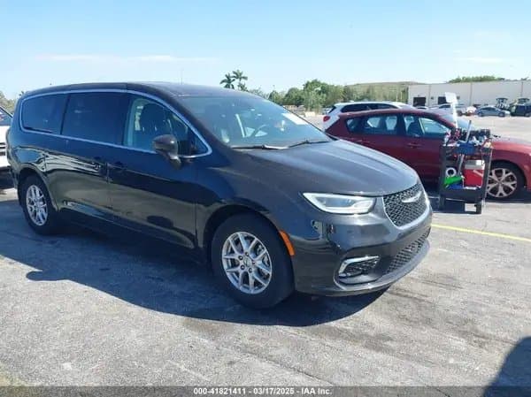 Chrysler Pacifica 2023