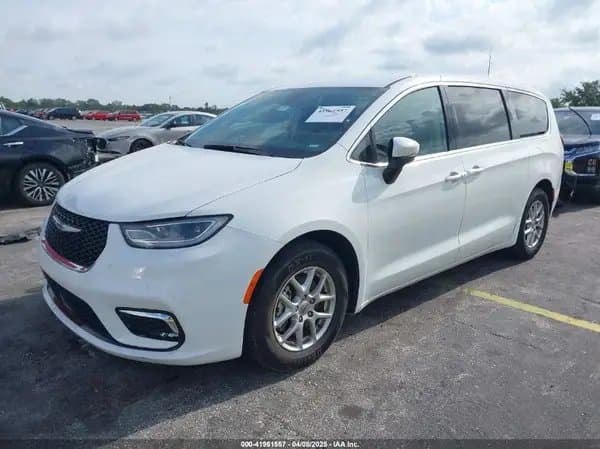 Chrysler Pacifica 2023