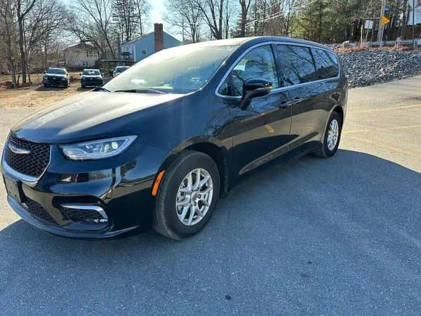 Chrysler Pacifica 2023