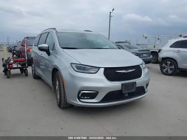Chrysler Pacifica 2023
