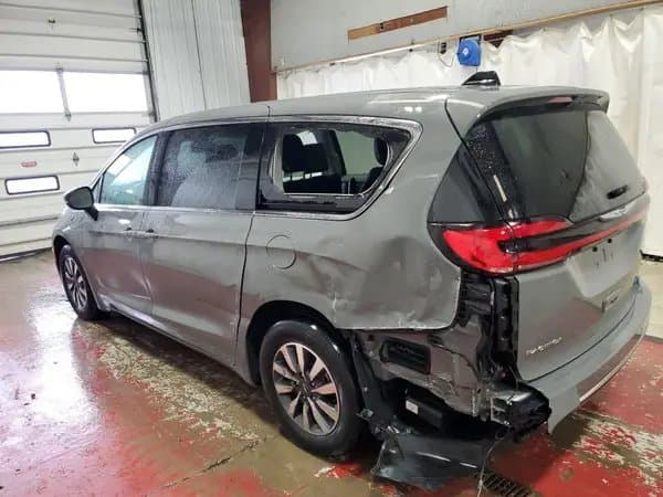 Chrysler Pacifica 2023