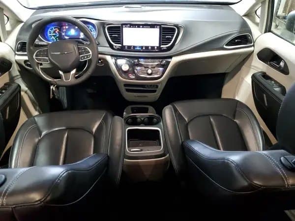Chrysler Pacifica 2023