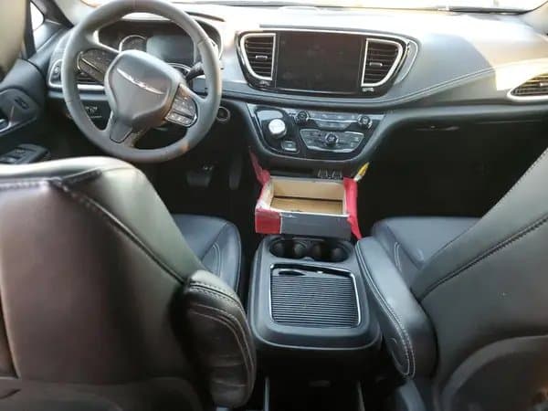 Chrysler Pacifica 2023