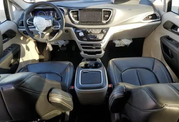 Chrysler Pacifica 2023