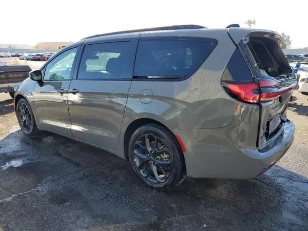 Chrysler Pacifica 2023