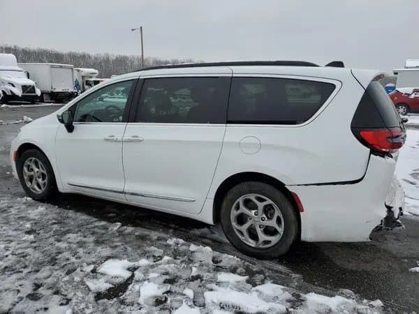 Chrysler Pacifica 2023