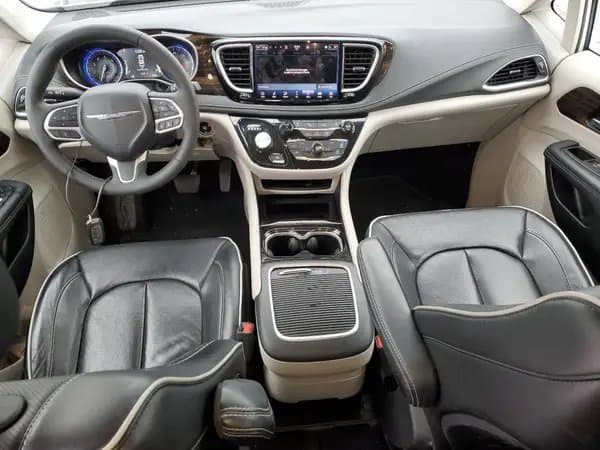 Chrysler Pacifica 2023