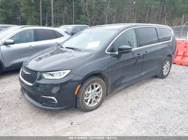 Chrysler Pacifica 2023