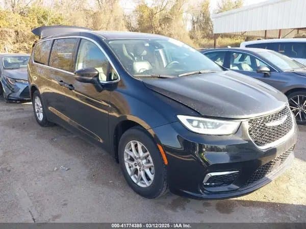 Chrysler Pacifica 2023