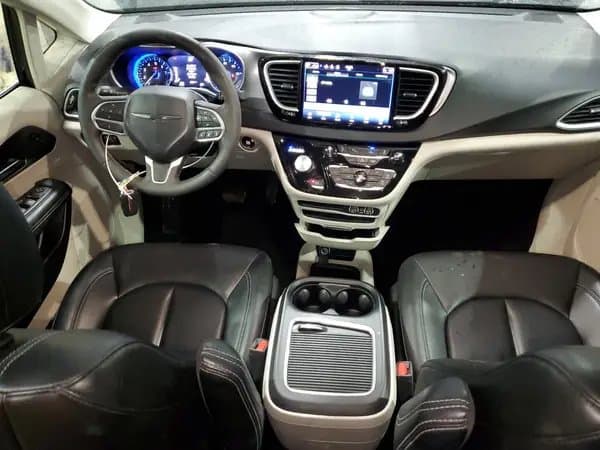 Chrysler Pacifica 2023