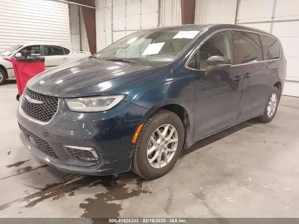 Chrysler Pacifica 2023