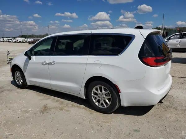 Chrysler Pacifica 2023