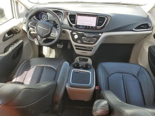 Chrysler Pacifica 2023