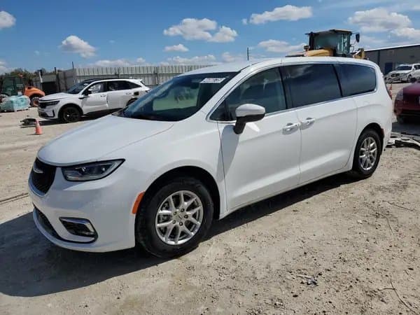 Chrysler Pacifica 2023