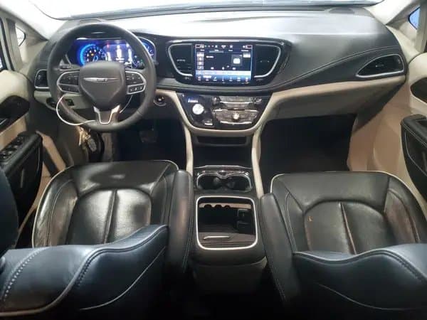 Chrysler Pacifica 2023