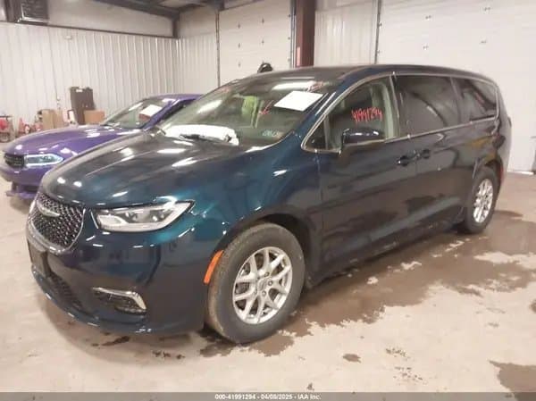 Chrysler Pacifica 2023