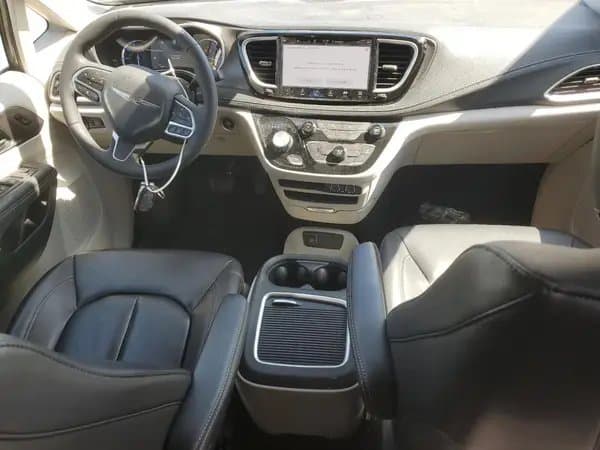 Chrysler Pacifica 2023