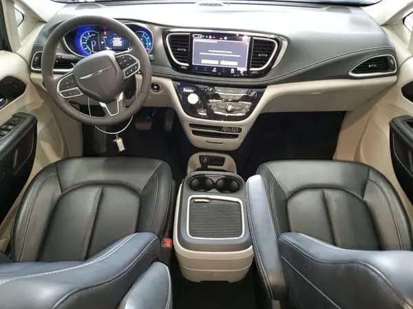 Chrysler Pacifica 2023