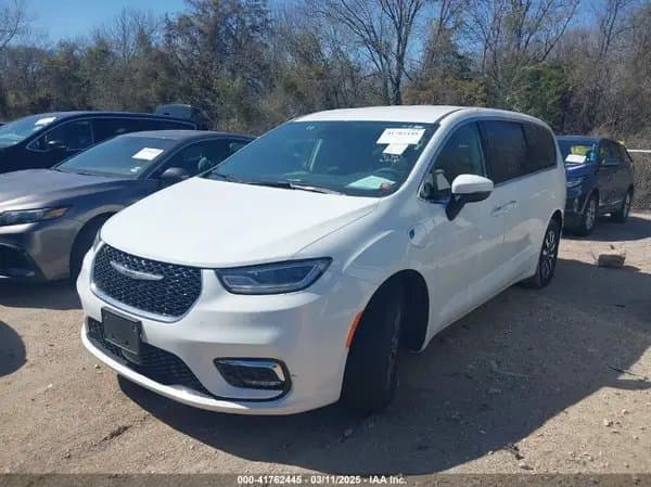 Chrysler Pacifica 2023